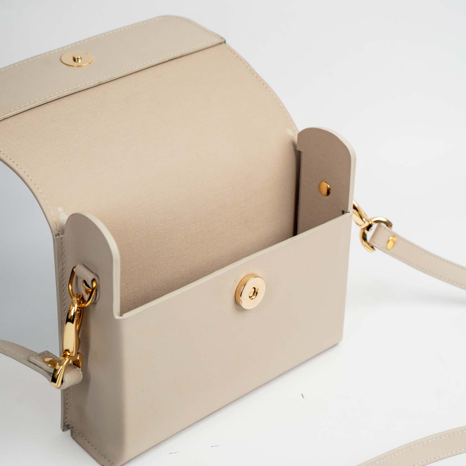 MADAMA – Borsa Beige con tracolla