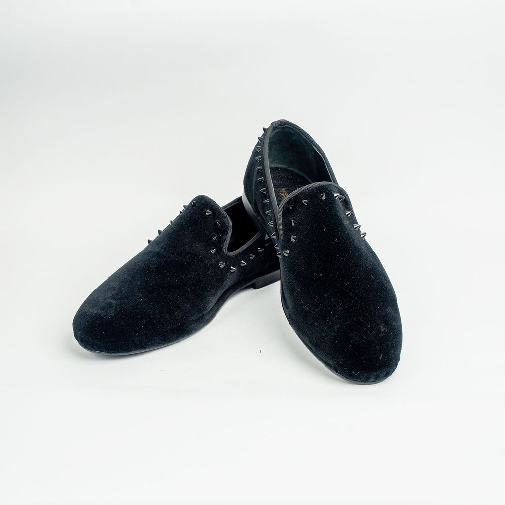 ALESSIO – Loafer Nera Borchiata in Velluto